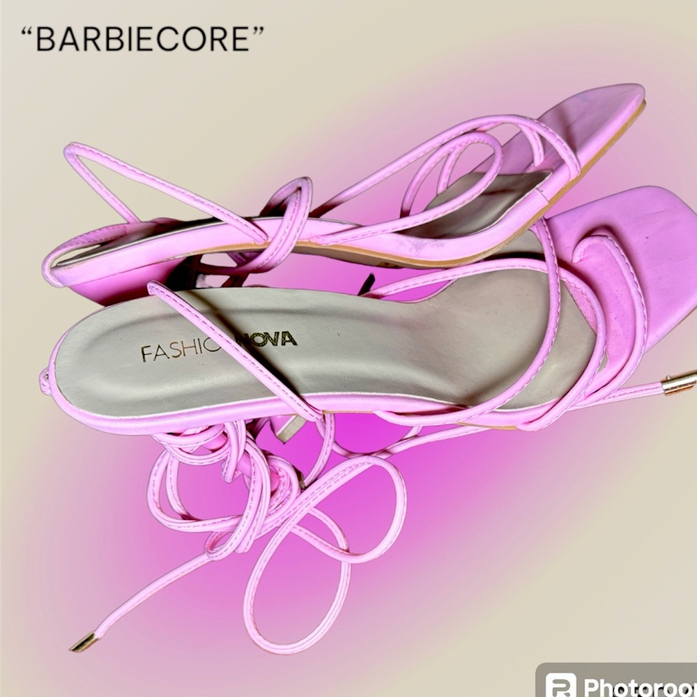 LIGHT PINK LACE UP FN HEELS 💘